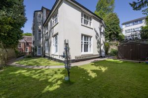 Photo 7- click for photo gallery